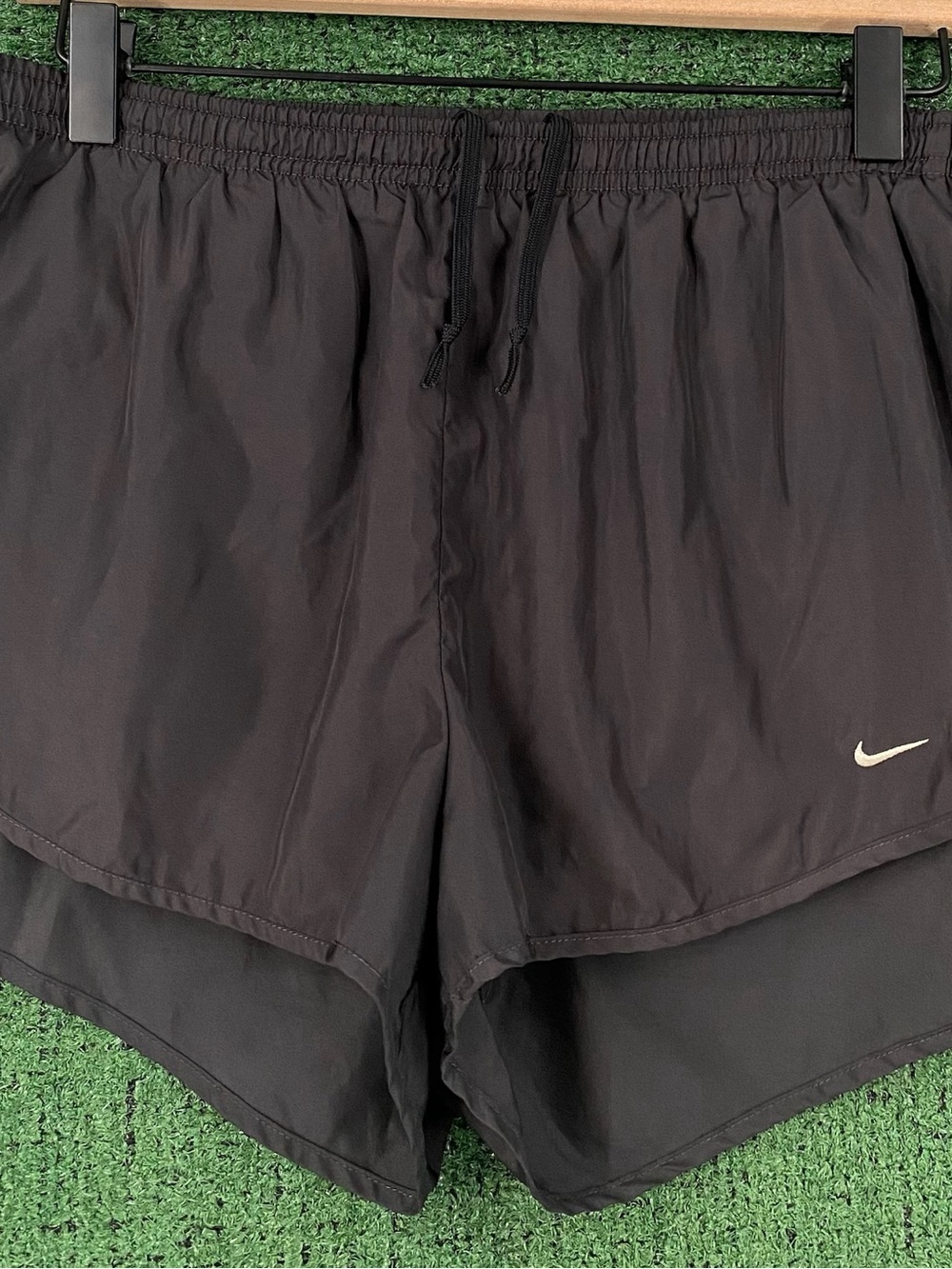 VTG 90’s Nike Embroidered Swoosh Black Lined Sprinter Short Shorts Men’s Medium